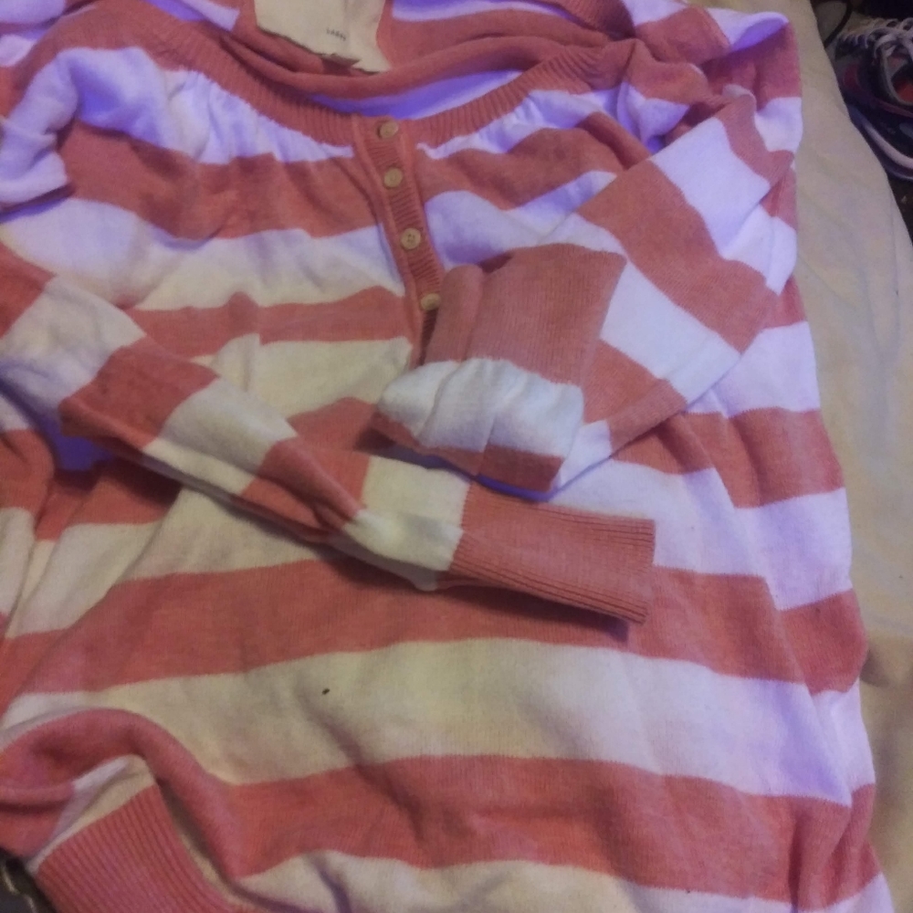 Pink and white ladies Abercrombie & Fitch sweater